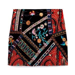 NWT Zara velvet embroidered mini skirt black patchwork size M boho hippie indie